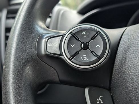 Used 2015 Kia Soul FWD image 14