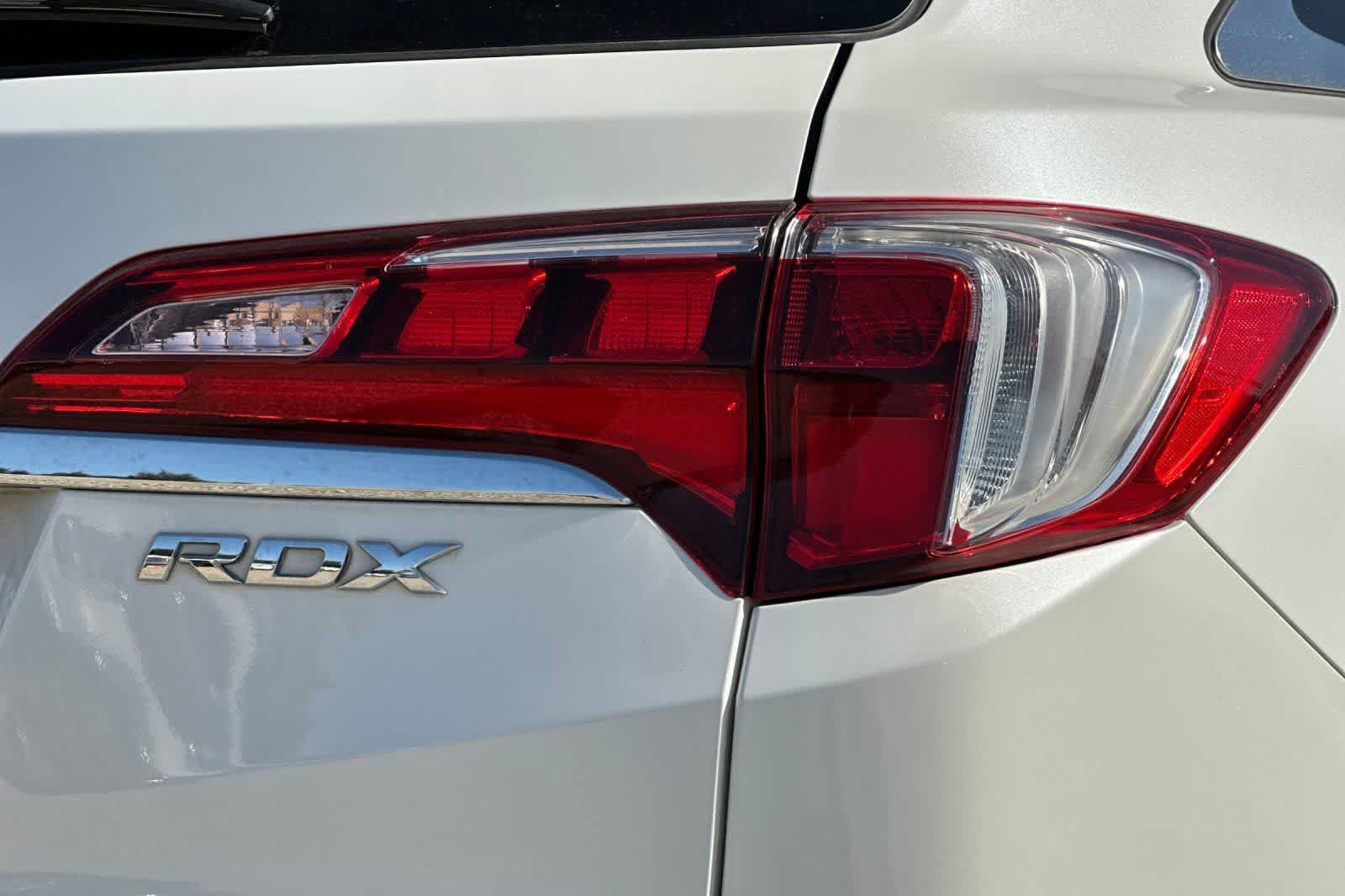 Used 2017 Acura RDX w/ Technology Package AWD/4WD image 35