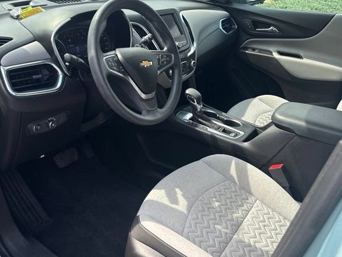 Used 2022 Chevrolet Equinox LT FWD image 4