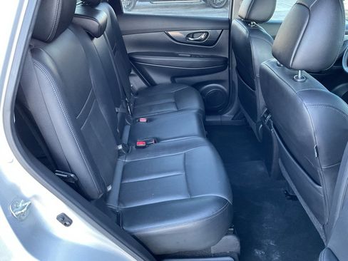 Used 2016 Nissan Rogue SL w/ SL Premium Package image 21