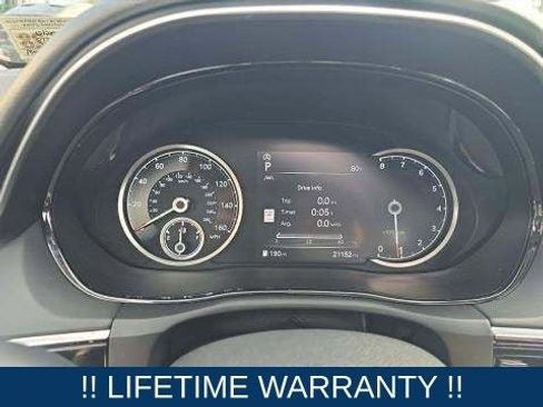 Used 2024 Genesis GV70 2.5T w/ Select Package image 8