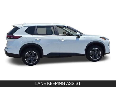 Used 2024 Nissan Rogue SV FWD image 6