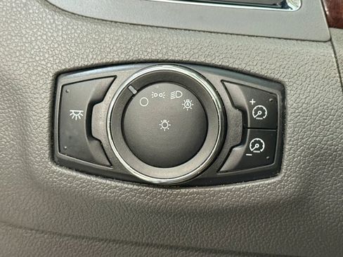 Used 2011 Ford Edge Limited image 26