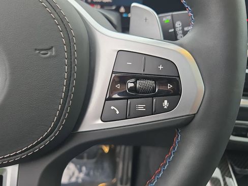 Used 2026 BMW X5 M60i image 16