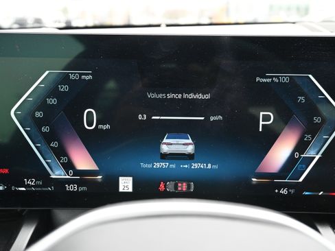 Used 2024 BMW 530i w/ Convenience Package image 22