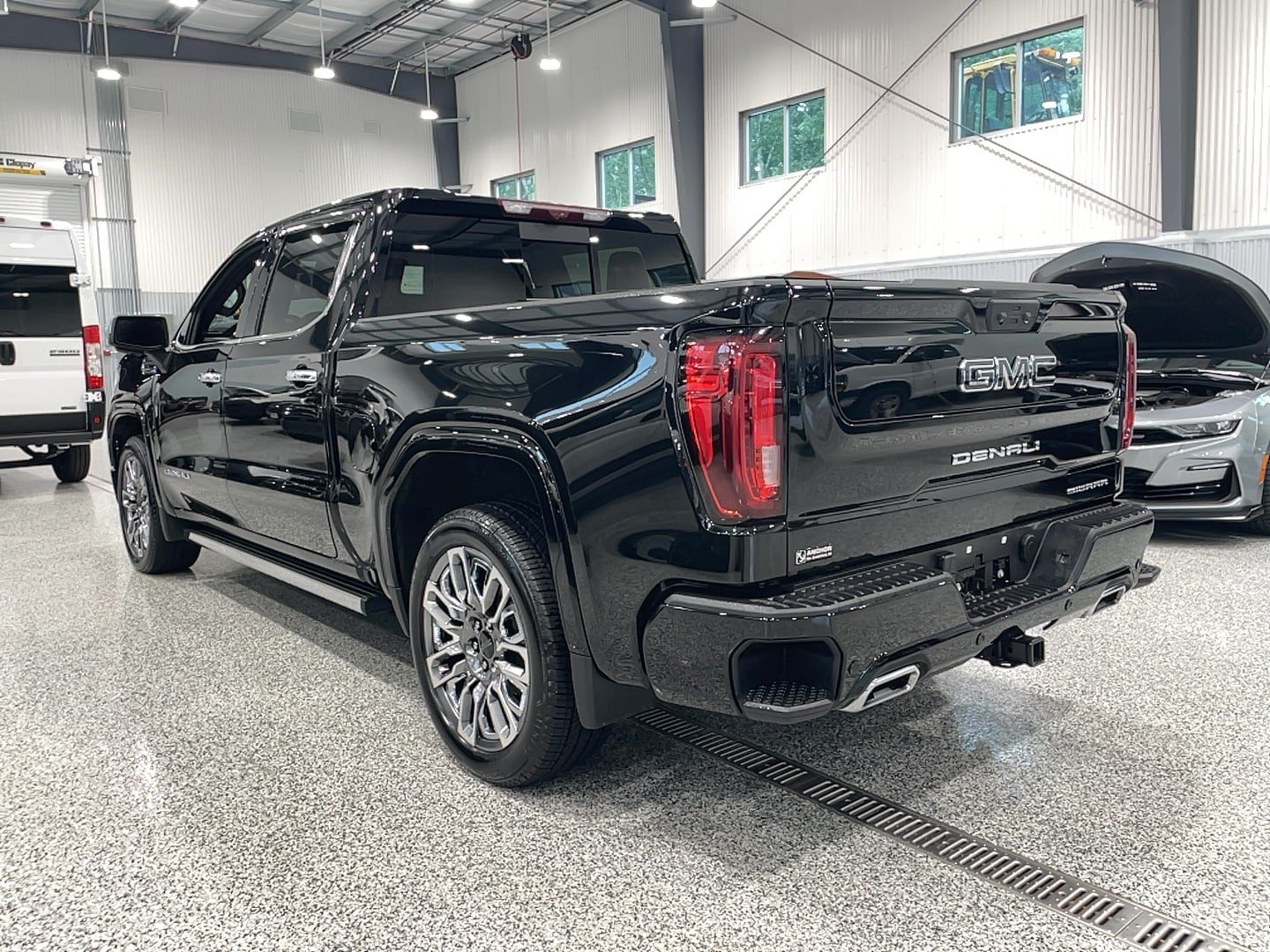 Used 2025 GMC Sierra 1500 Denali Ultimate AWD/4WD image 24