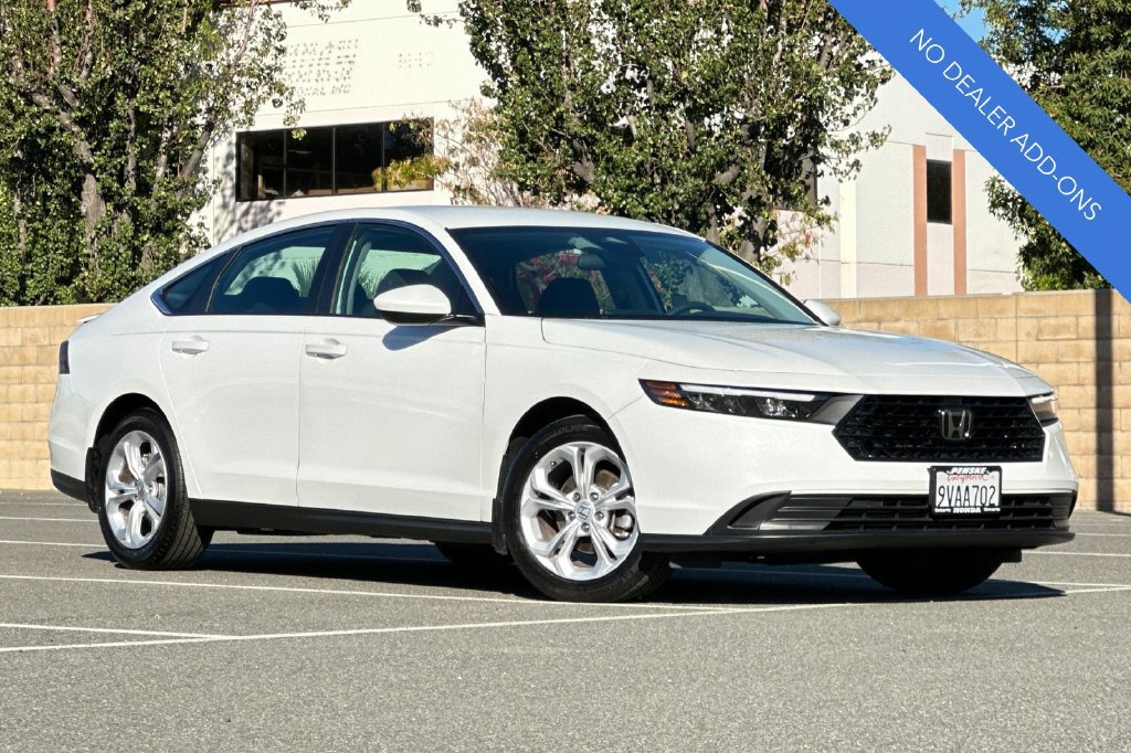 Certified 2025 Honda Accord LX image 2