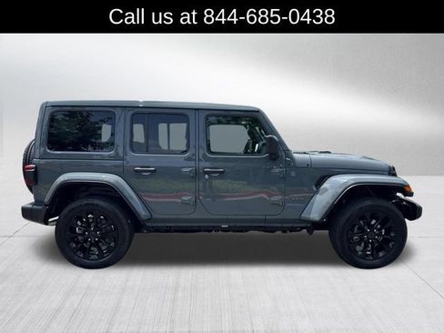 Certified 2025 Jeep Wrangler Unlimited Sahara w/ Safety Group AWD/4WD image 4