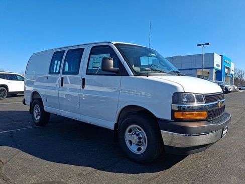 New 2026 Chevrolet Express 3500 w/ Driver Convenience Package RWD image 3