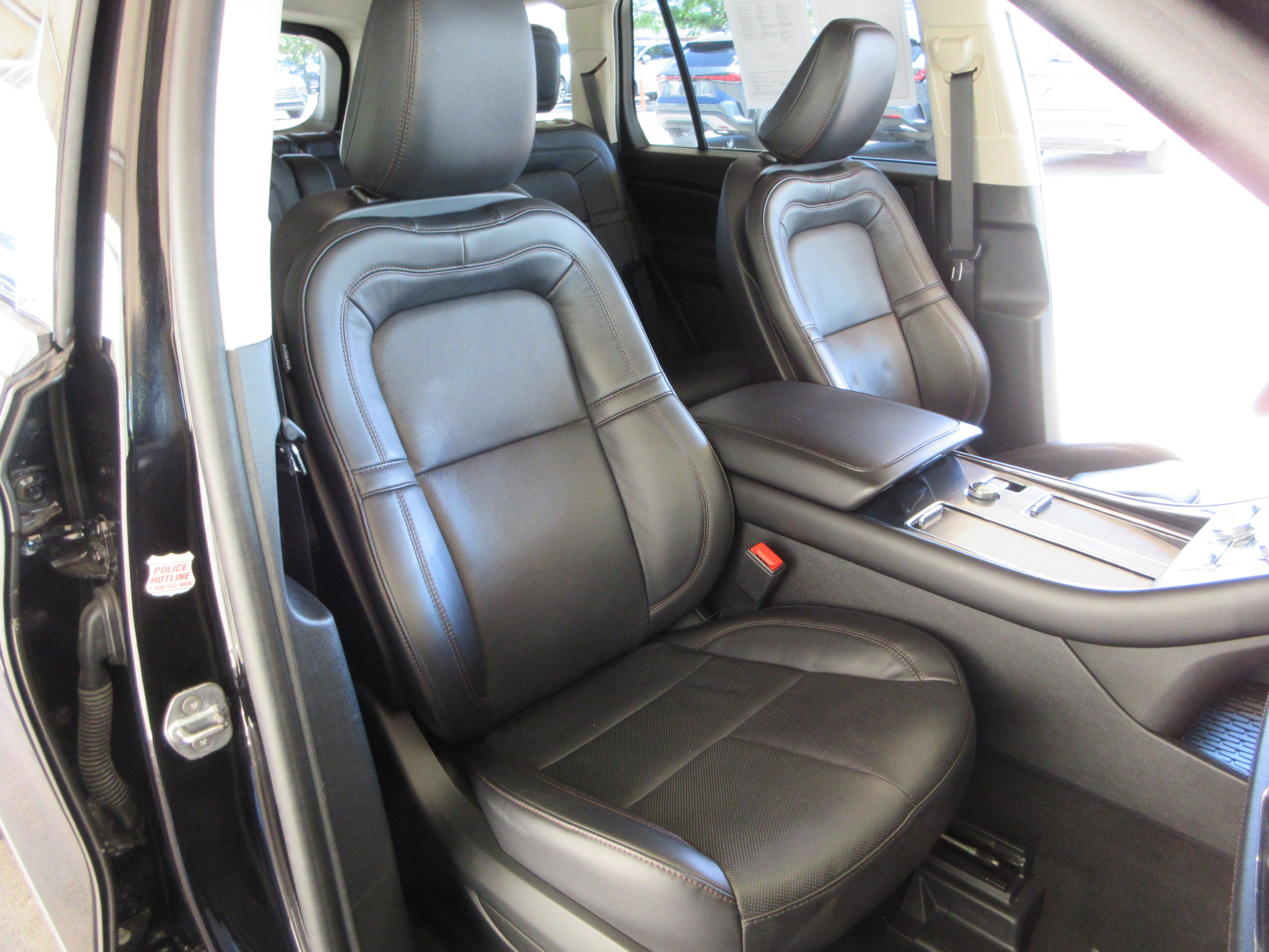 Used 2024 Lincoln Aviator Reserve AWD/4WD image 30