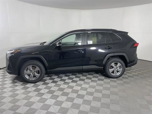 New 2025 Toyota RAV4 XLE image 4