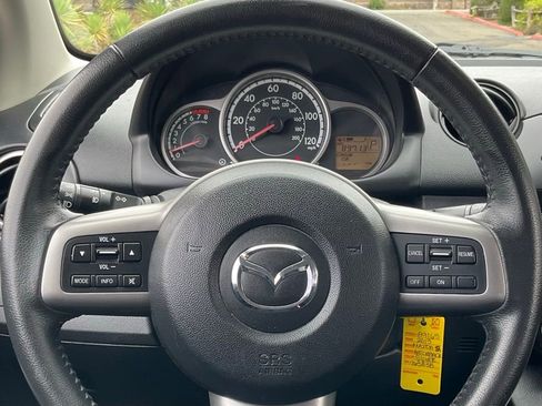 Used 2013 MAZDA MAZDA2 Touring image 28