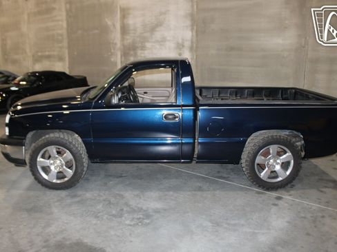 Used 2007 Chevrolet Silverado 1500 W/T image 11