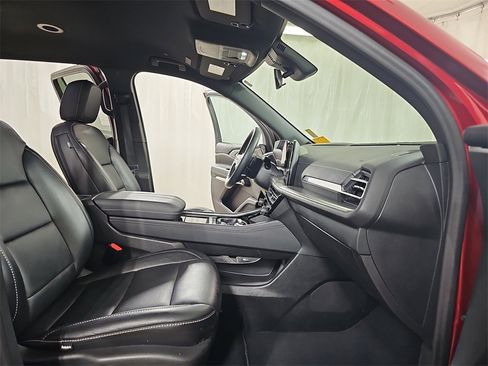 Certified 2024 Chevrolet Traverse LT image 14