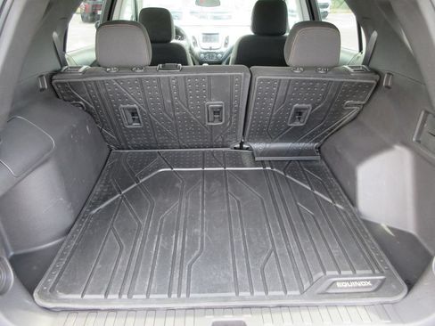 Used 2024 Chevrolet Equinox LT FWD image 12