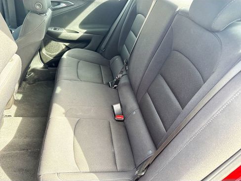 Used 2024 Chevrolet Malibu RS FWD image 23
