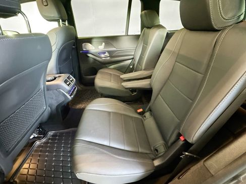 Certified 2025 Mercedes-Benz GLS 450 4MATIC image 23