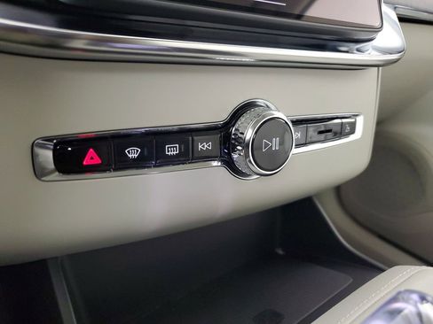 New 2026 Volvo XC90 T8 Ultra w/ Protection Package Premier AWD/4WD image 31