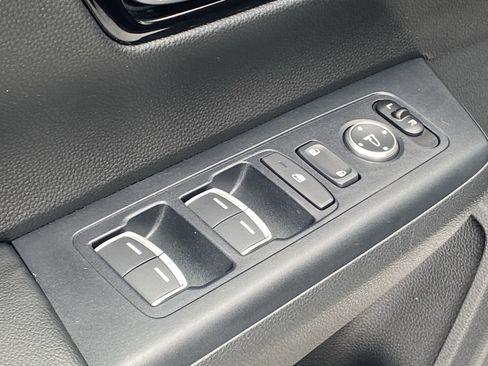 Used 2025 Honda CR-V EX-L image 30