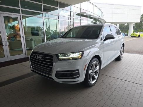 Used 2019 Audi Q7 3.0T Prestige image 3