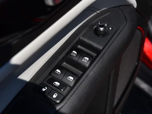 Used 2025 Jeep Compass Limited AWD/4WD image 8