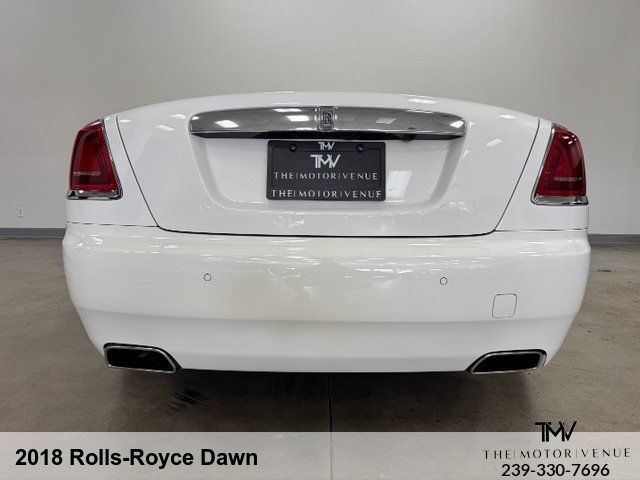 Used 2018 Rolls-Royce Dawn RWD image 12