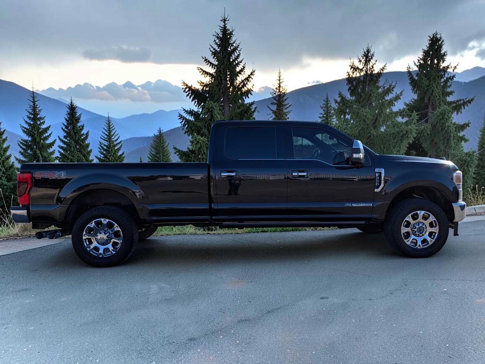 Used 2022 Ford F350 King Ranch w/ Chrome Package AWD/4WD image 7