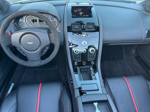 Used 2017 Aston Martin V12 Vantage S image 16