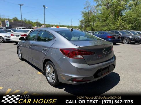 Used 2019 Hyundai Elantra Value Edition FWD image 11