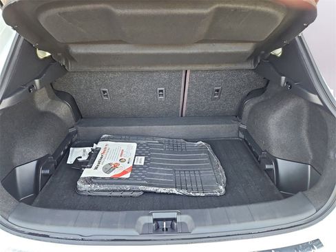 Used 2020 Nissan Rogue Sport S image 27