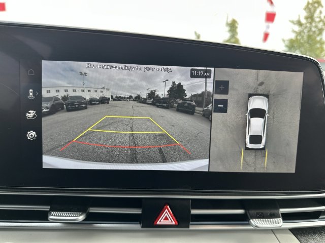 Used 2024 Hyundai Elantra Limited FWD image 33