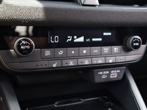 New 2026 Subaru Outback Limited AWD/4WD image 13