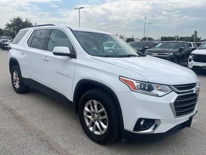 Used 2021 Chevrolet Traverse LT