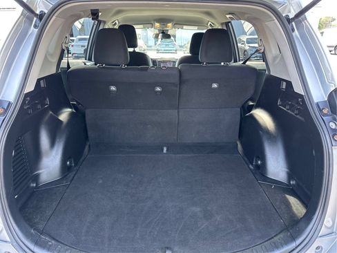 Used 2018 Toyota RAV4 LE w/ All Weather Liner Package AWD/4WD image 12