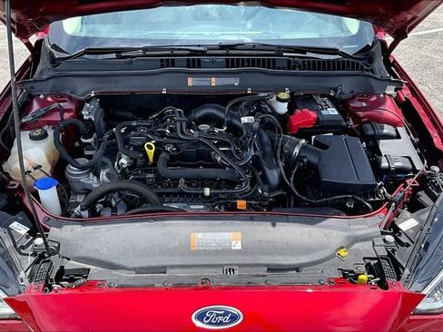 Used 2019 Ford Fusion SEL FWD image 29