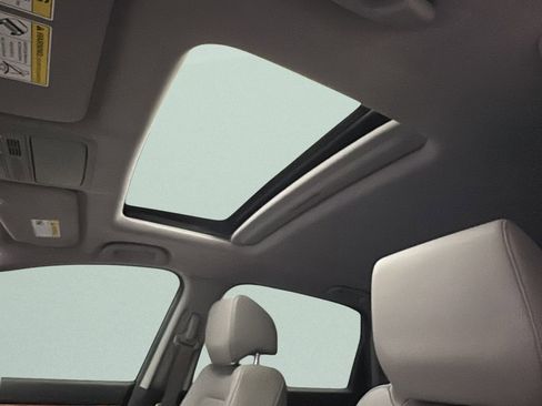 Certified 2017 Honda CR-V Touring image 19