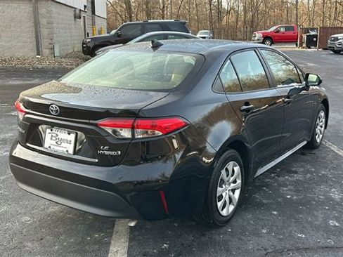 Used 2024 Toyota Corolla LE image 27