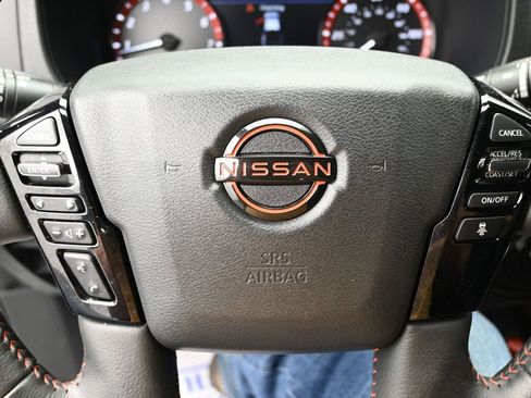 Used 2023 Nissan Frontier PRO-4X w/ Pro-4X Premium Package AWD/4WD image 14