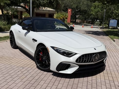 Used 2022 Mercedes-Benz SL 55 AMG 4MATIC image 29
