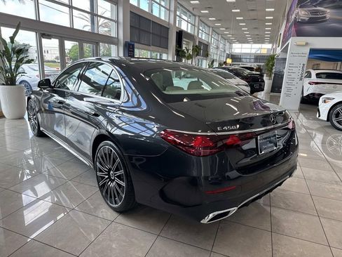 New 2026 Mercedes-Benz E 450 4MATIC Sedan image 4