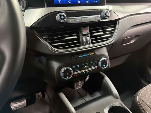 Used 2024 Ford Escape Active image 82