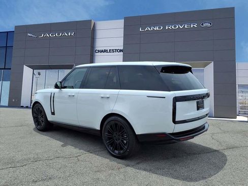 New 2026 Land Rover Range Rover SE AWD/4WD image 3
