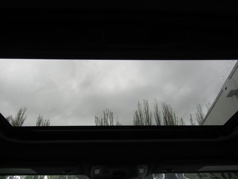 Certified 2024 Toyota Sienna XLE Woodland Edition AWD/4WD image 32