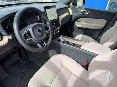 New 2026 Volvo XC60 T8 Plus w/ Protection Package Premier AWD/4WD image 20
