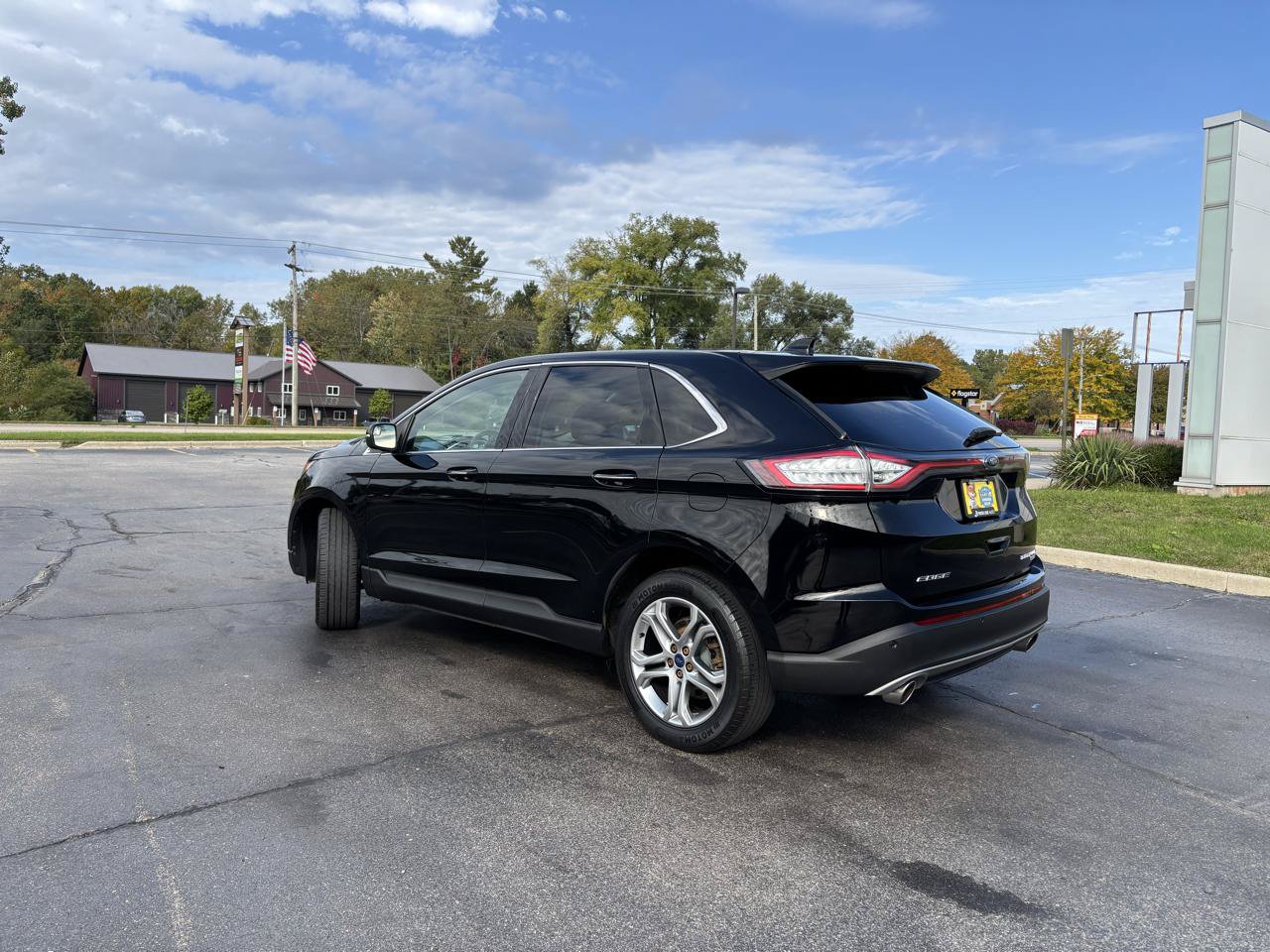 Used 2016 Ford Edge Titanium AWD/4WD image 5