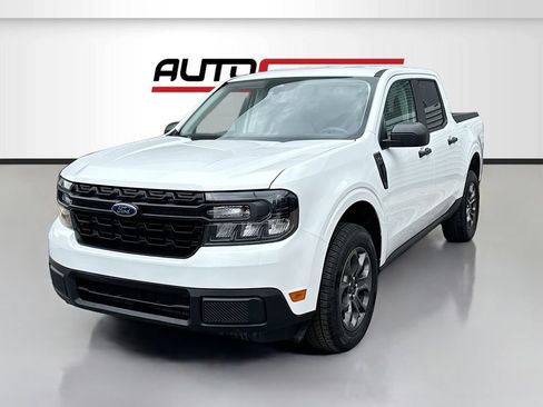 Used 2024 Ford Maverick XLT FWD image 3