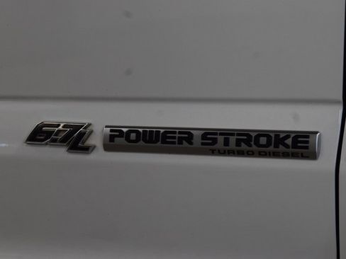 Used 2022 Ford F450 Platinum w/ FX4 Off-Road Package image 17