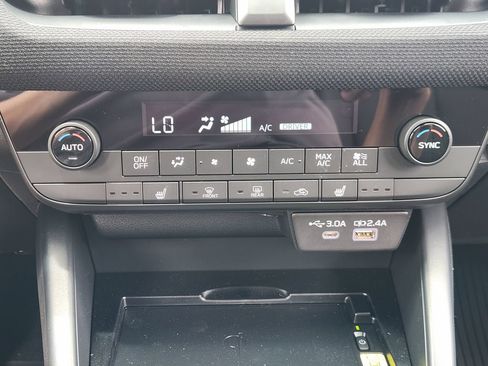 New 2026 Subaru Outback Limited AWD/4WD image 17