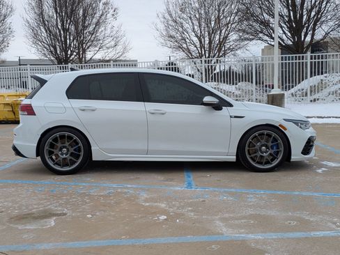 Used 2023 Volkswagen Golf R image 5