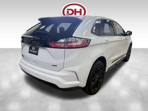 Used 2023 Ford Edge SE w/ Black Appearance Package AWD/4WD image 12